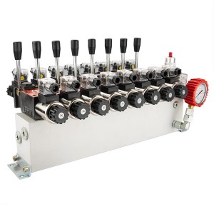 Rozdzielacz hydrauliczny 8 sekcyjny 12V blokowy typu Cetop 3 NG6 z proporcjonalnym regulatorem przepływu w komplecie z manometrem, wtyczkami elektrycznymi i przyłączami